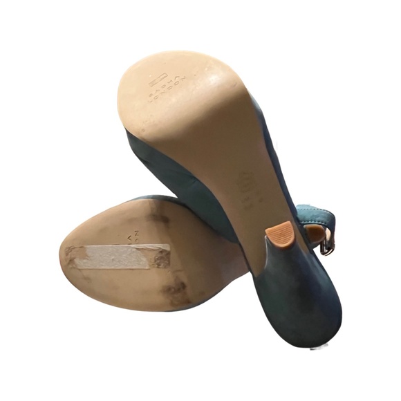 Sacha London Delmira - Picture 3 of 5